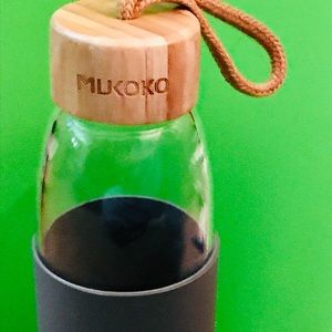 Glass Water Bottle with Bamboo Lid & Silicone